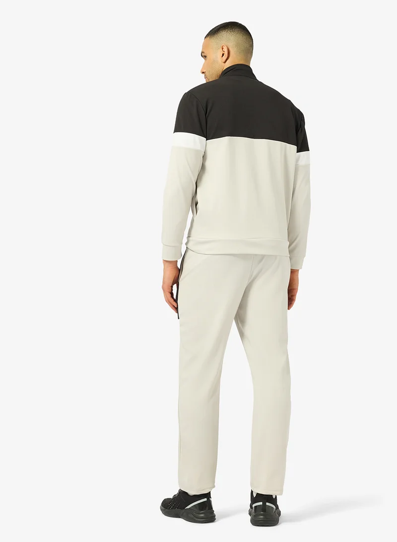 فورورد بدلة رياضية